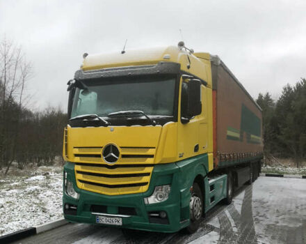 Мерседес Актрос 2013 в Львове на Automoto.ua Желтый Мерседес Актрос, объемом двигателя 12.9 л и пробегом 695 тыс. км за 25999 $, фото 6 на Automoto.ua