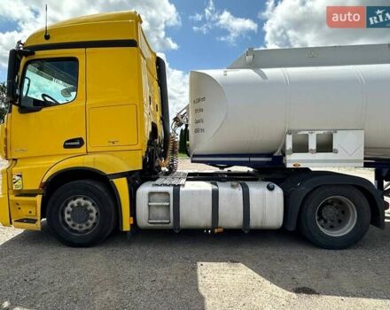 Мерседес Актрос 2013 в Киеве на Automoto.ua Желтый Мерседес Актрос, объемом двигателя 12.8 л и пробегом 973 тыс. км за 14500 $, фото 5 на Automoto.ua