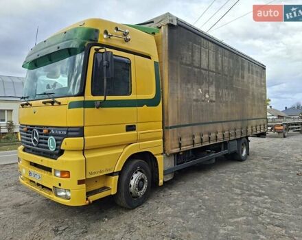 Желтый Мерседес Актрос, объемом двигателя 11.95 л и пробегом 2 тыс. км за 16000 $, фото 1 на Automoto.ua