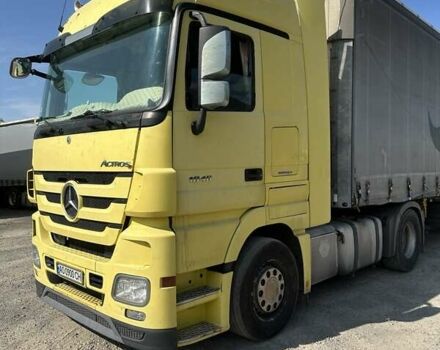Жовтий Мерседес Актрос, об'ємом двигуна 0 л та пробігом 100 тис. км за 18800 $, фото 1 на Automoto.ua