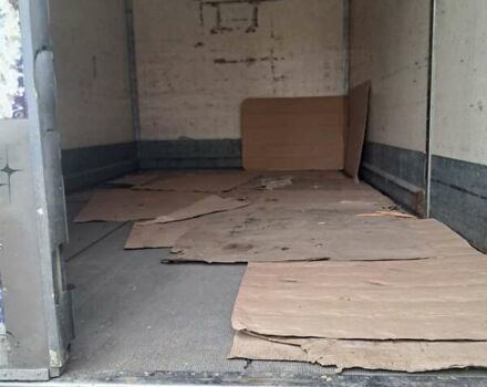 Сірий Мерседес Актрос, об'ємом двигуна 4.25 л та пробігом 300 тис. км за 6800 $, фото 5 на Automoto.ua