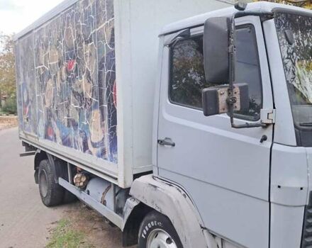 Сірий Мерседес Актрос, об'ємом двигуна 4.25 л та пробігом 300 тис. км за 6800 $, фото 1 на Automoto.ua