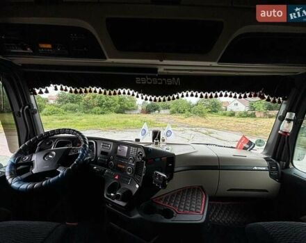 Серый Мерседес Актрос, объемом двигателя 12.9 л и пробегом 720 тыс. км за 22000 $, фото 10 на Automoto.ua