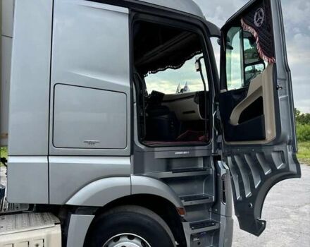 Серый Мерседес Актрос, объемом двигателя 12.9 л и пробегом 720 тыс. км за 22000 $, фото 6 на Automoto.ua