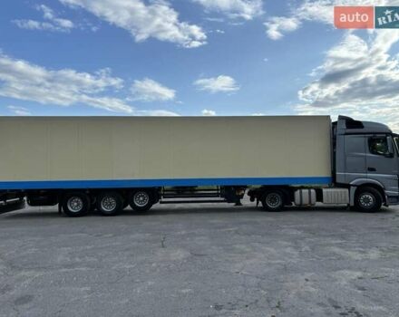 Серый Мерседес Актрос, объемом двигателя 12.9 л и пробегом 720 тыс. км за 22000 $, фото 2 на Automoto.ua