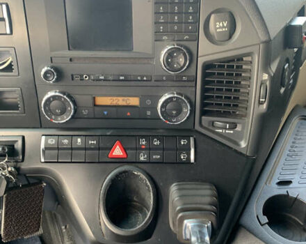 Серый Мерседес Актрос, объемом двигателя 10.68 л и пробегом 806 тыс. км за 26550 $, фото 19 на Automoto.ua