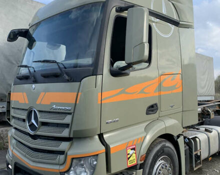 Серый Мерседес Актрос, объемом двигателя 10.68 л и пробегом 806 тыс. км за 26550 $, фото 2 на Automoto.ua