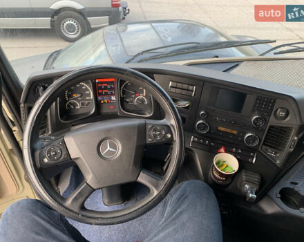 Серый Мерседес Актрос, объемом двигателя 10.68 л и пробегом 806 тыс. км за 26550 $, фото 20 на Automoto.ua