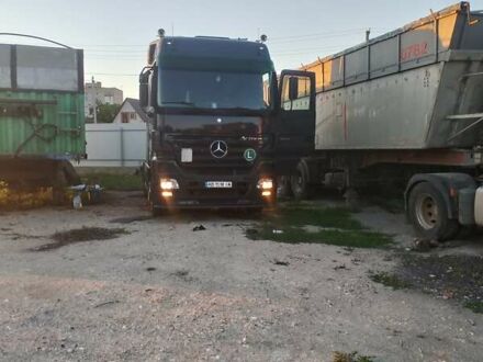 Серый Мерседес Актрос, объемом двигателя 11.95 л и пробегом 2 тыс. км за 13500 $, фото 1 на Automoto.ua