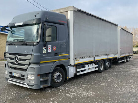 Серый Мерседес Актрос, объемом двигателя 0 л и пробегом 257 тыс. км за 35000 $, фото 1 на Automoto.ua