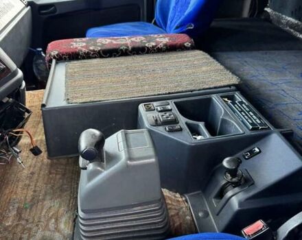 Синий Мерседес Актрос, объемом двигателя 11.95 л и пробегом 577 тыс. км за 15999 $, фото 10 на Automoto.ua