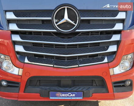 Синій Мерседес Актрос, об'ємом двигуна 12.8 л та пробігом 980 тис. км за 17000 $, фото 4 на Automoto.ua
