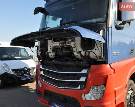 Синій Мерседес Актрос, об'ємом двигуна 12.8 л та пробігом 980 тис. км за 17000 $, фото 46 на Automoto.ua