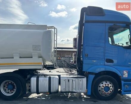 Синий Мерседес Актрос, объемом двигателя 10.68 л и пробегом 905 тыс. км за 15000 $, фото 3 на Automoto.ua