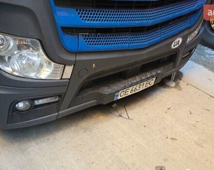 Синий Мерседес Актрос, объемом двигателя 10.7 л и пробегом 798 тыс. км за 28000 $, фото 5 на Automoto.ua