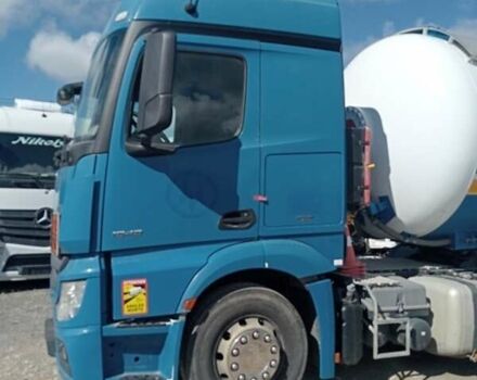 Синий Мерседес Актрос, объемом двигателя 10.68 л и пробегом 300 тыс. км за 24697 $, фото 1 на Automoto.ua