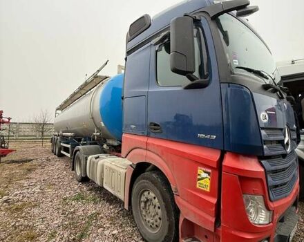 Синий Мерседес Актрос, объемом двигателя 10.68 л и пробегом 540 тыс. км за 21500 $, фото 5 на Automoto.ua