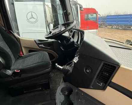 Синий Мерседес Актрос, объемом двигателя 10.68 л и пробегом 540 тыс. км за 21500 $, фото 22 на Automoto.ua