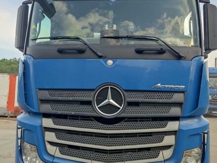 Синий Мерседес Актрос, объемом двигателя 12.8 л и пробегом 728 тыс. км за 33347 $, фото 1 на Automoto.ua