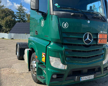 Зеленый Мерседес Актрос, объемом двигателя 10.68 л и пробегом 615 тыс. км за 23777 $, фото 4 на Automoto.ua