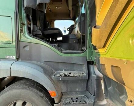 Зеленый Мерседес Актрос, объемом двигателя 10.68 л и пробегом 1 тыс. км за 14000 $, фото 26 на Automoto.ua