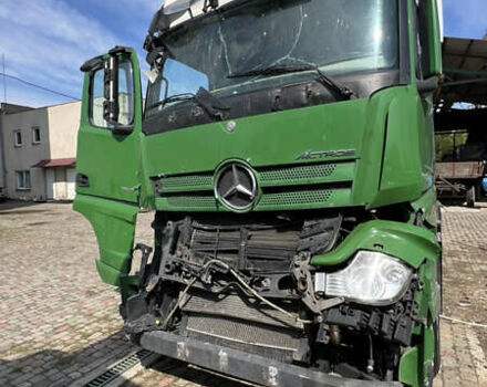 Зелений Мерседес Актрос, об'ємом двигуна 12.81 л та пробігом 37 тис. км за 10300 $, фото 5 на Automoto.ua