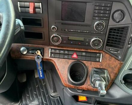 Зелений Мерседес Актрос, об'ємом двигуна 0 л та пробігом 747 тис. км за 22148 $, фото 2 на Automoto.ua