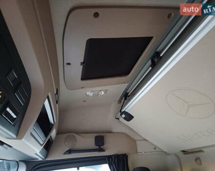 Зелений Мерседес Актрос, об'ємом двигуна 10.68 л та пробігом 879 тис. км за 23000 $, фото 12 на Automoto.ua