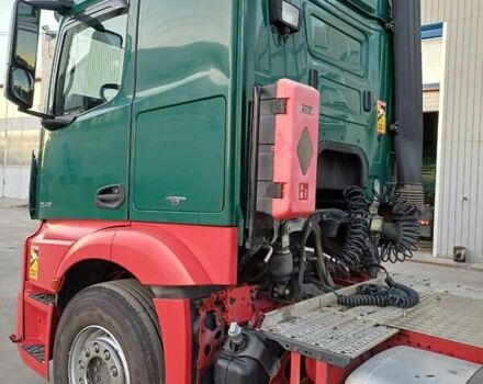 Зелений Мерседес Актрос, об'ємом двигуна 10.68 л та пробігом 879 тис. км за 23000 $, фото 2 на Automoto.ua