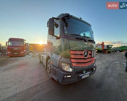 Зеленый Мерседес Актрос, объемом двигателя 10.68 л и пробегом 1 тыс. км за 14000 $, фото 1 на Automoto.ua