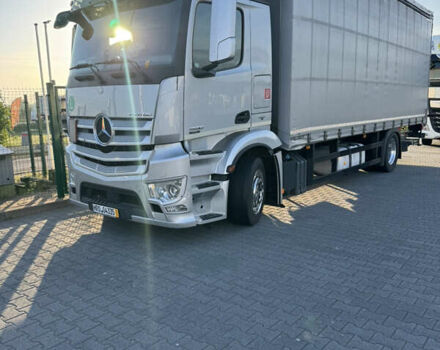 Сірий Мерседес Antos, об'ємом двигуна 0 л та пробігом 326 тис. км за 53500 $, фото 9 на Automoto.ua