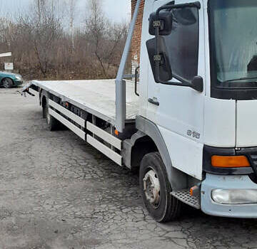 Білий Мерседес Атего, об'ємом двигуна 4.25 л та пробігом 300 тис. км за 28000 $, фото 2 на Automoto.ua