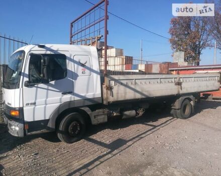 Белый Мерседес Атего, объемом двигателя 4.3 л и пробегом 300 тыс. км за 15900 $, фото 1 на Automoto.ua