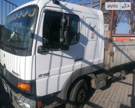 Белый Мерседес Атего, объемом двигателя 4.3 л и пробегом 300 тыс. км за 15900 $, фото 2 на Automoto.ua