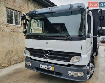 Белый Мерседес Атего, объемом двигателя 4.3 л и пробегом 481 тыс. км за 26500 $, фото 21 на Automoto.ua