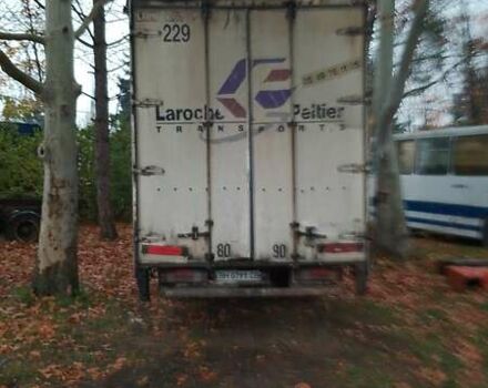 Белый Мерседес Атего, объемом двигателя 6 л и пробегом 150 тыс. км за 6500 $, фото 1 на Automoto.ua