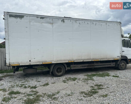 Белый Мерседес Атего, объемом двигателя 4.25 л и пробегом 600 тыс. км за 8500 $, фото 1 на Automoto.ua