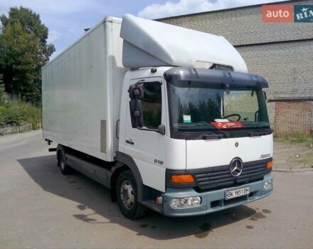 Білий Мерседес Атего, об'ємом двигуна 4.2 л та пробігом 850 тис. км за 17900 $, фото 2 на Automoto.ua