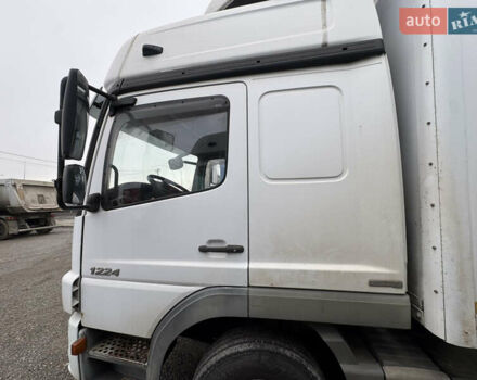 Білий Мерседес Атего, об'ємом двигуна 6.3 л та пробігом 585 тис. км за 23000 $, фото 4 на Automoto.ua