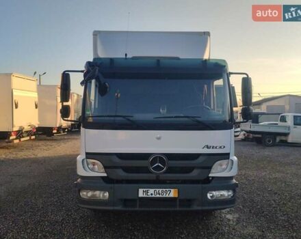 Белый Мерседес Атего, объемом двигателя 0 л и пробегом 346 тыс. км за 39500 $, фото 2 на Automoto.ua