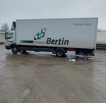 Белый Мерседес Атего, объемом двигателя 6 л и пробегом 684 тыс. км за 31000 $, фото 3 на Automoto.ua