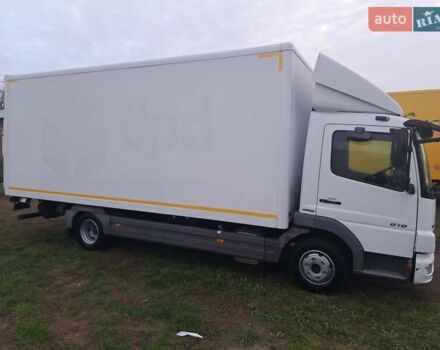 Белый Мерседес Атего, объемом двигателя 4.3 л и пробегом 550 тыс. км за 26800 $, фото 4 на Automoto.ua