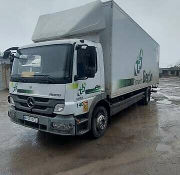 Белый Мерседес Атего, объемом двигателя 6 л и пробегом 684 тыс. км за 31000 $, фото 2 на Automoto.ua