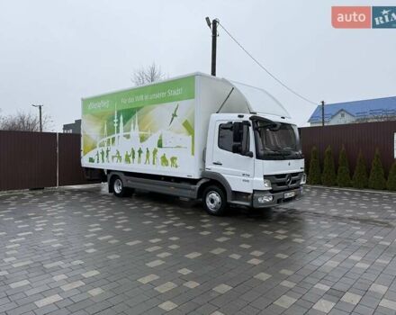 Белый Мерседес Атего, объемом двигателя 4.3 л и пробегом 240 тыс. км за 26950 $, фото 1 на Automoto.ua