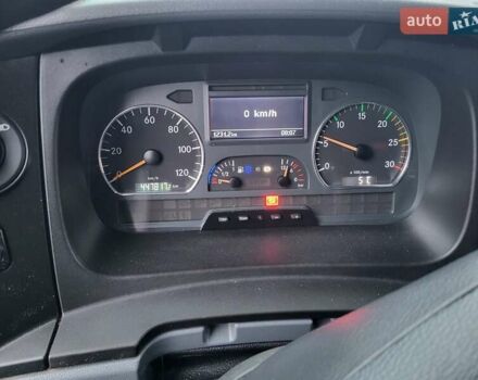 Білий Мерседес Атего, об'ємом двигуна 4.2 л та пробігом 450 тис. км за 26000 $, фото 4 на Automoto.ua