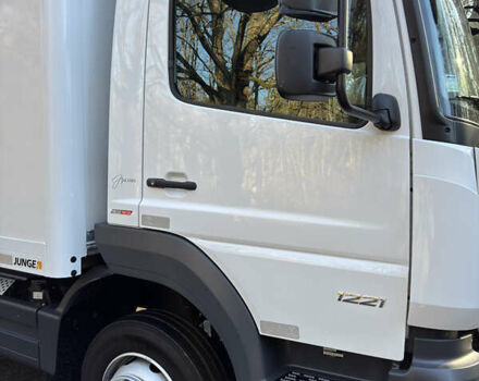 Белый Мерседес Атего, объемом двигателя 5.1 л и пробегом 307 тыс. км за 43700 $, фото 3 на Automoto.ua