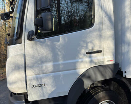 Белый Мерседес Атего, объемом двигателя 5.1 л и пробегом 307 тыс. км за 43700 $, фото 4 на Automoto.ua