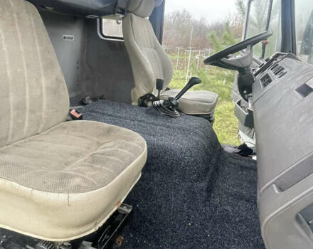 Белый Мерседес Атего, объемом двигателя 6 л и пробегом 395 тыс. км за 12200 $, фото 2 на Automoto.ua