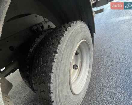 Белый Мерседес Атего, объемом двигателя 5.13 л и пробегом 516 тыс. км за 37000 $, фото 3 на Automoto.ua