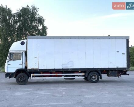 Белый Мерседес Атего, объемом двигателя 5.96 л и пробегом 250 тыс. км за 9300 $, фото 3 на Automoto.ua